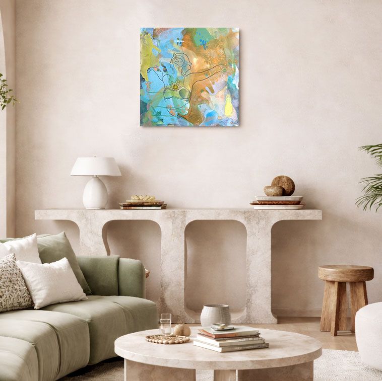 Wohnzimmer mit farbenfroher Kunst von Simona Ledl als positive Energie im Raum